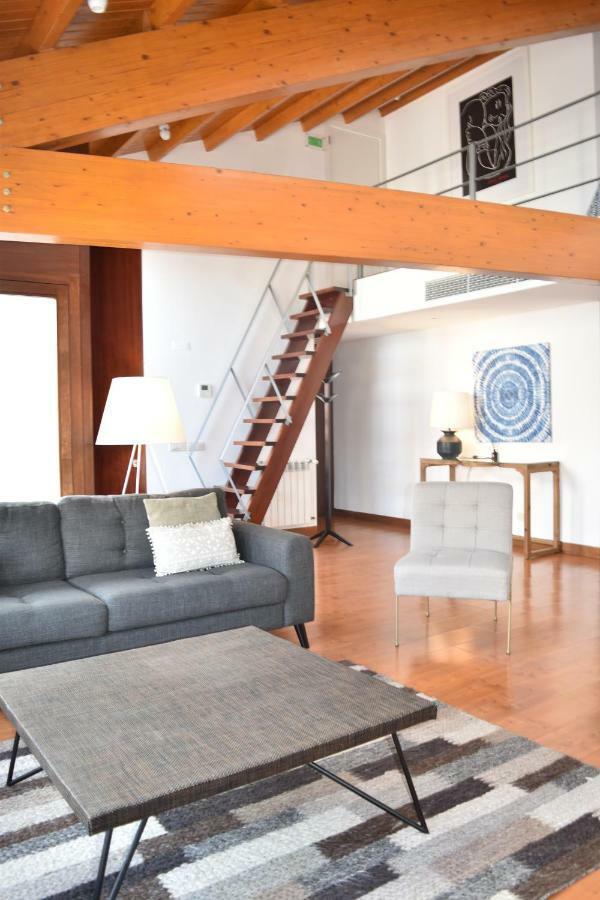 Architect-Designed Loft In A Historic Hilltop Neighborhood Lisboa Exteriér fotografie